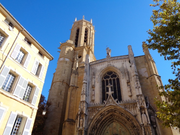 Kathedrale / Paroisse Cathédrale Saint Sauveur