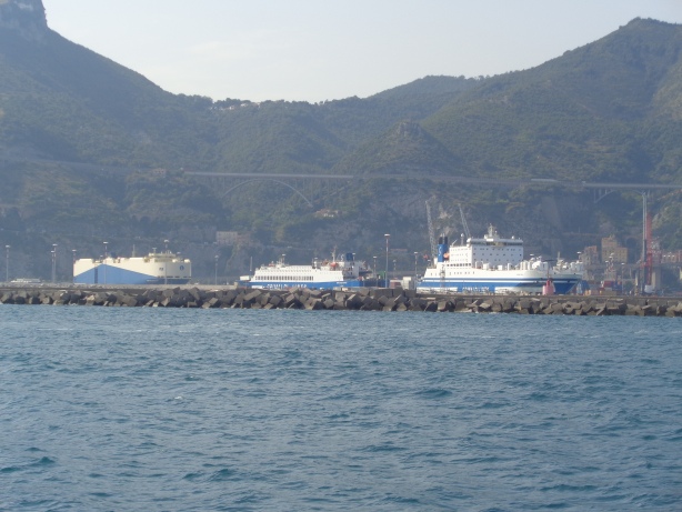 Hafen von Salerno
