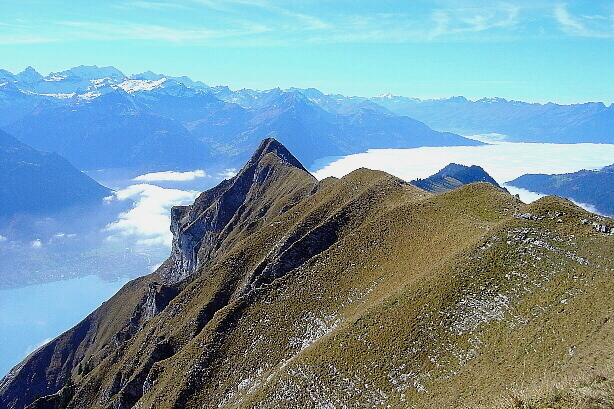 Suggiturm (2085m) from Augstmatthorn