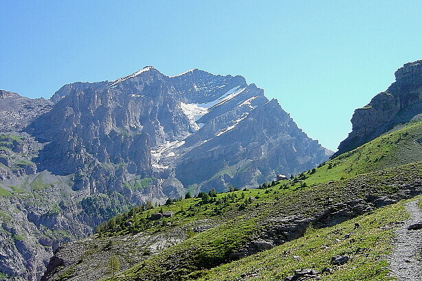 Doldenhorn (3638m) und Balmhornhütte SAC (1956m)