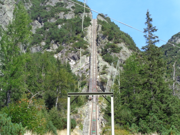 Cable car - grade up to 106%