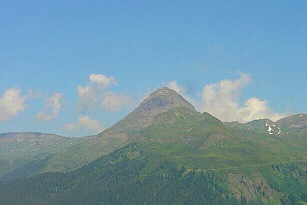 Reeti / Rötihorn (2757m) and Uf Spitzen (2381m)