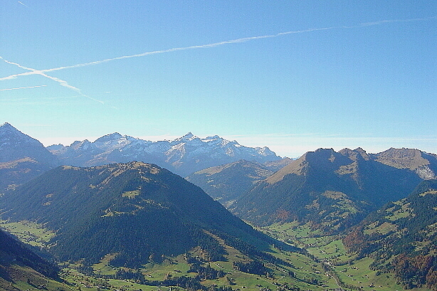 Sanetschhorn (2924m), Oldenhorn (3123m), Les Diablerets (3210m)