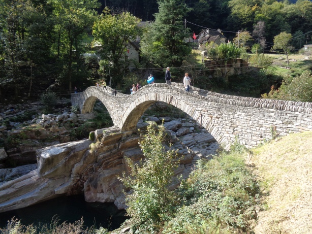 Ponte dei Salti - roman bridge - Lavertezzo