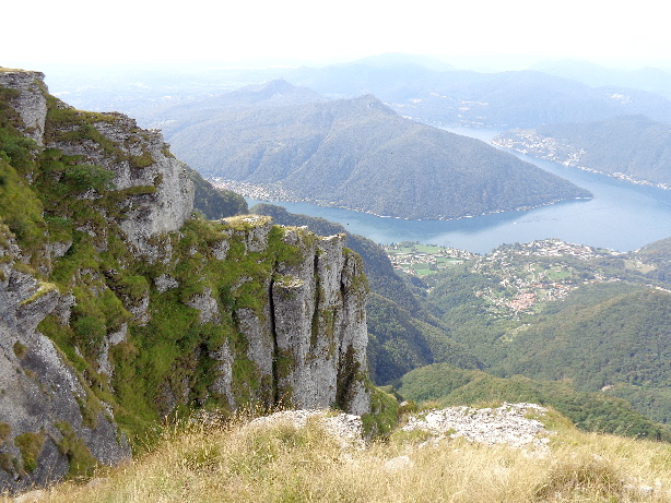 Luganersee / Lago di Lugano, Monte San Giorgio (1097m)