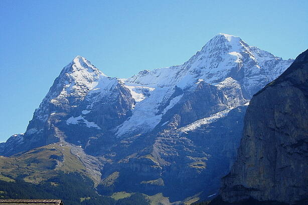 Eiger (3970m) und Mönch (4107m)