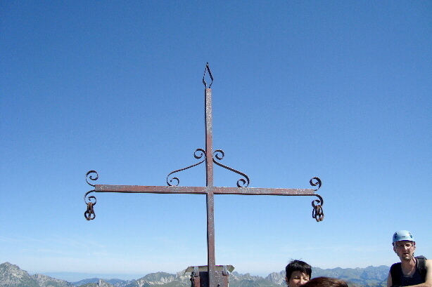 Gipfelkreuz Le Rubli (2285m)