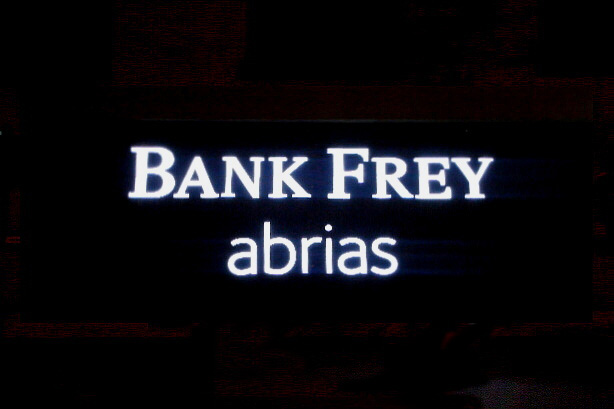 Bank Frey abrias