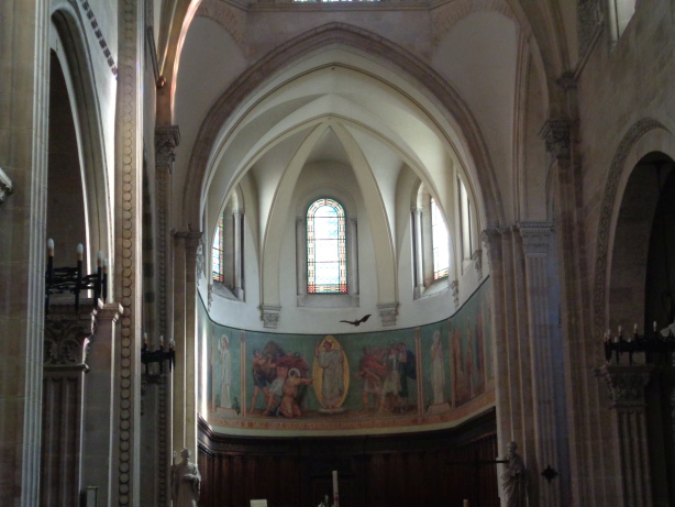 Inside of Church / Eglise Saint-Paul