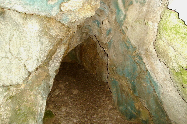Der Eingang zur Grottes de Naye