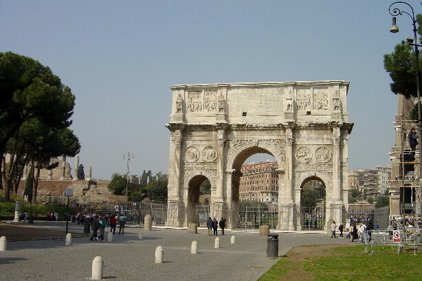 Arch of Constantin (350 a.D.)