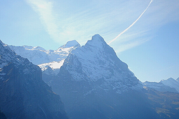 Eiger (3970m) und Mönch (4107m)