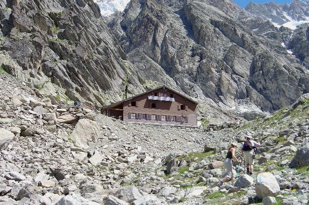 Schreckhorn hut SAC (2529m)