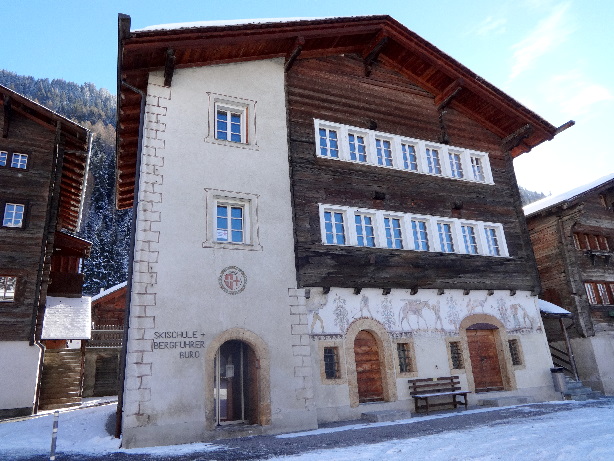 Skischule und Bergführerzentrum - Ernen