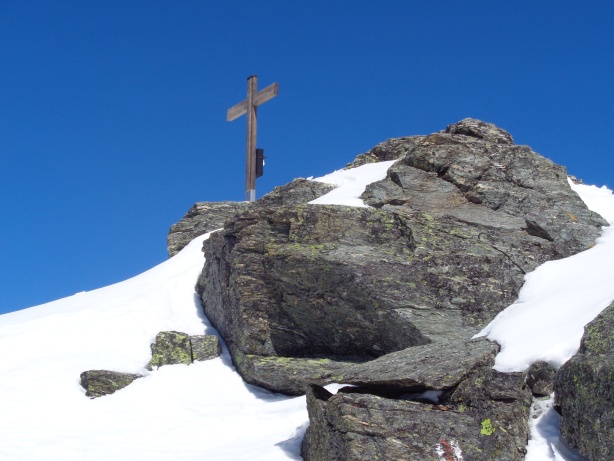 Summit of Dreizehntenhorn (3052m)