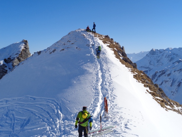 Secondary summit Maisander (2145m)