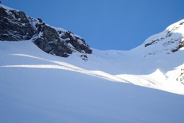 Der steile Hang zum Türmlijoch (2359m)