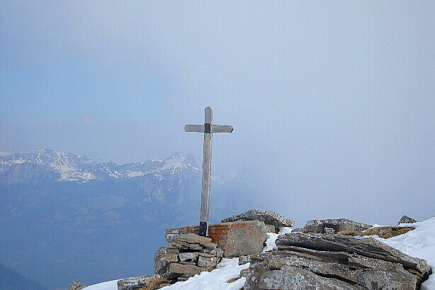 Summit cross of Mägisserhorn (2348m)