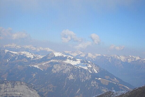 Turnen (2079m) in the foreground