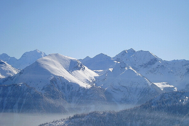 Doldenhorn (3638m), Wiriehorn (2304m), Tierlaufhorn (2242m), Männliflue (2652m)
