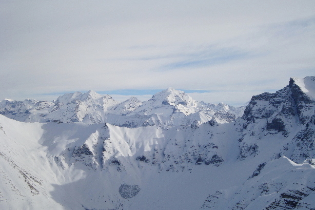Blümlisalp (3660m), Fründenhorn (3369m) and Doldenhorn (3638m)