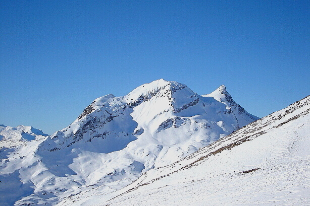 Reeti / Rötihorn (2757m) and Simelihorn (2751m)