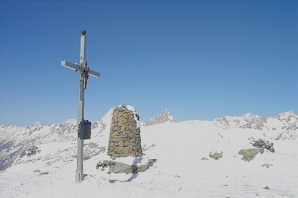 Summit cross of Spitzhorli (2737m)