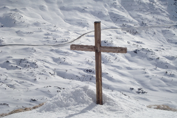 Summit cross of Tochuhorn (2648m)