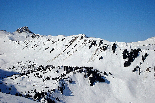 Regenboldshorn (2193m) and Hüendersädel (2062m)