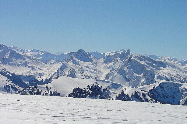 Rauflihorn (2322m), Diemtigtaler Rothorn (2410m), Spillgerten (2476m)