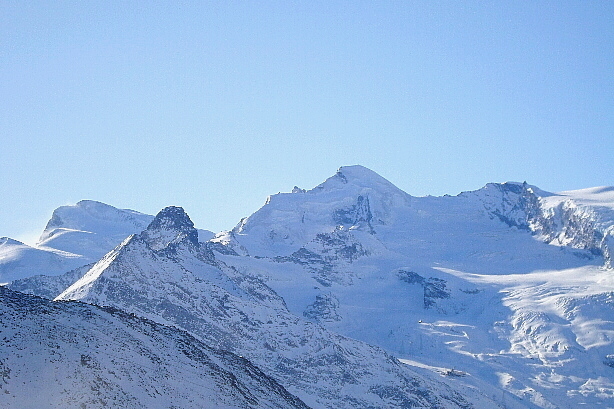 Strahlhorn (4190m), Egginer (3366m), Allalinhorn (4027m)