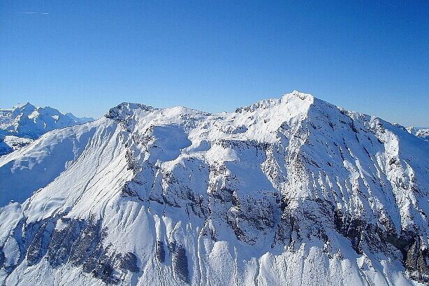 Les Diablerets (3210m), Lauenehore (2477m) und Giferspitz (2542m)