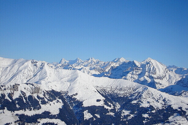 Eiger, Mönch, Jungfrau, Lohner im Hintergrund, Laveygrat im Vordergrund