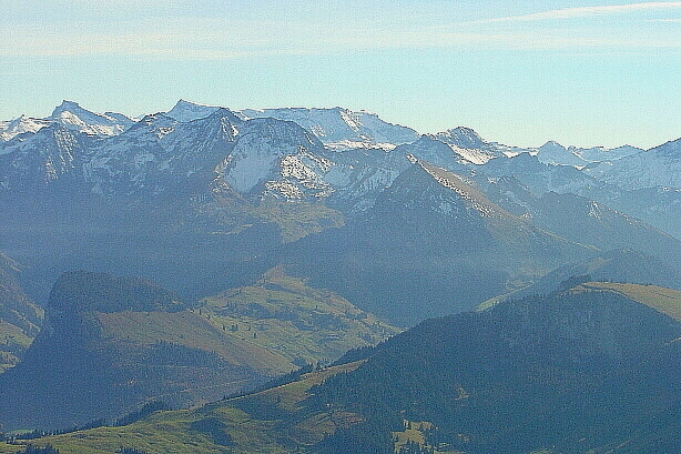 Steghorn (3146m), Männliflue (2652m), Wildstrubel (3244m), Wiriehorn (2304m)