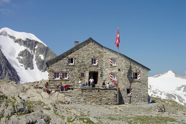 Tierbergli hut SAC (2795m)