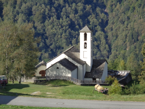 The church of Braggio / Chiesa parrocchiale di San Bartolomeo